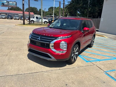 2026 Mitsubishi Outlander SE