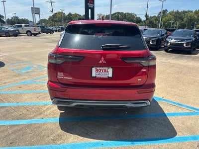 2026 Mitsubishi Outlander SE