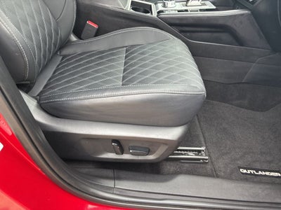 2024 Mitsubishi Outlander SEL