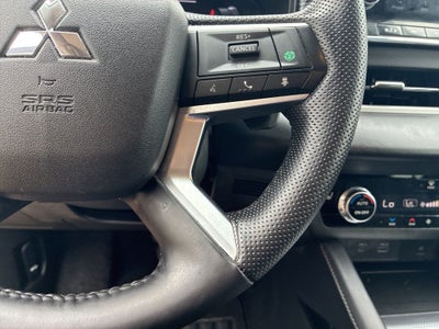 2024 Mitsubishi Outlander SEL