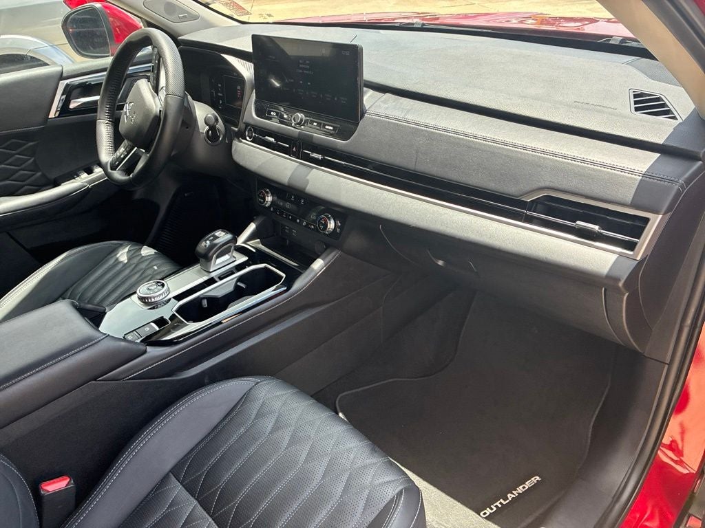 2025 Mitsubishi Outlander SEL