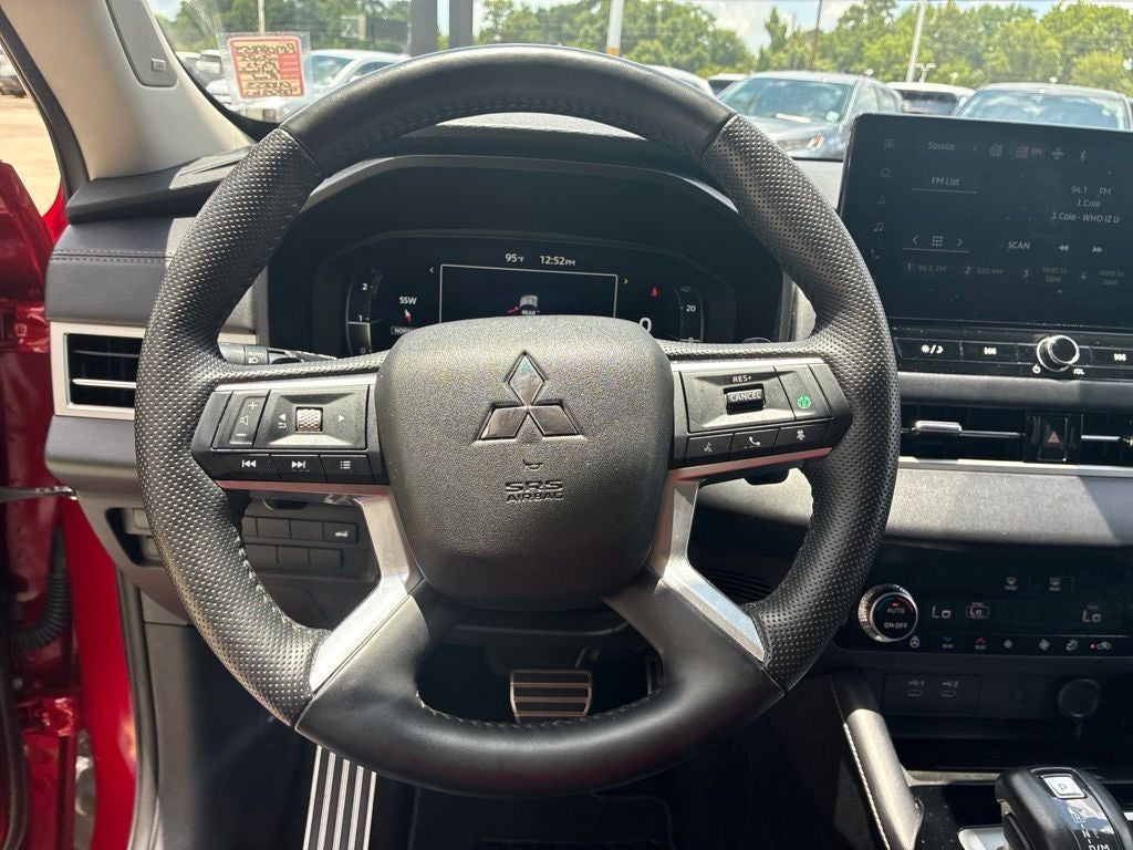 2025 Mitsubishi Outlander SEL
