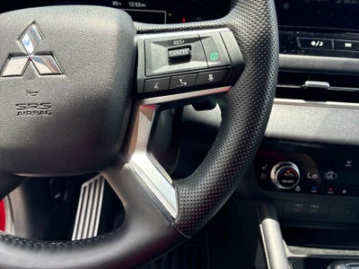 2025 Mitsubishi Outlander SEL