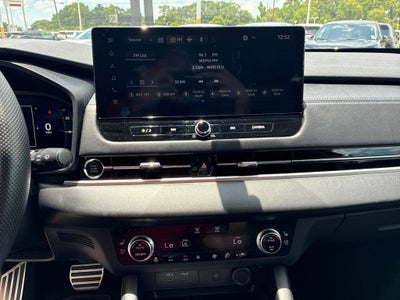 2025 Mitsubishi Outlander SEL