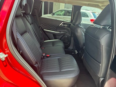 2025 Mitsubishi Outlander SEL