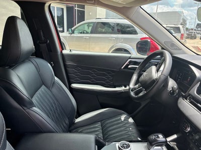 2025 Mitsubishi Outlander SEL