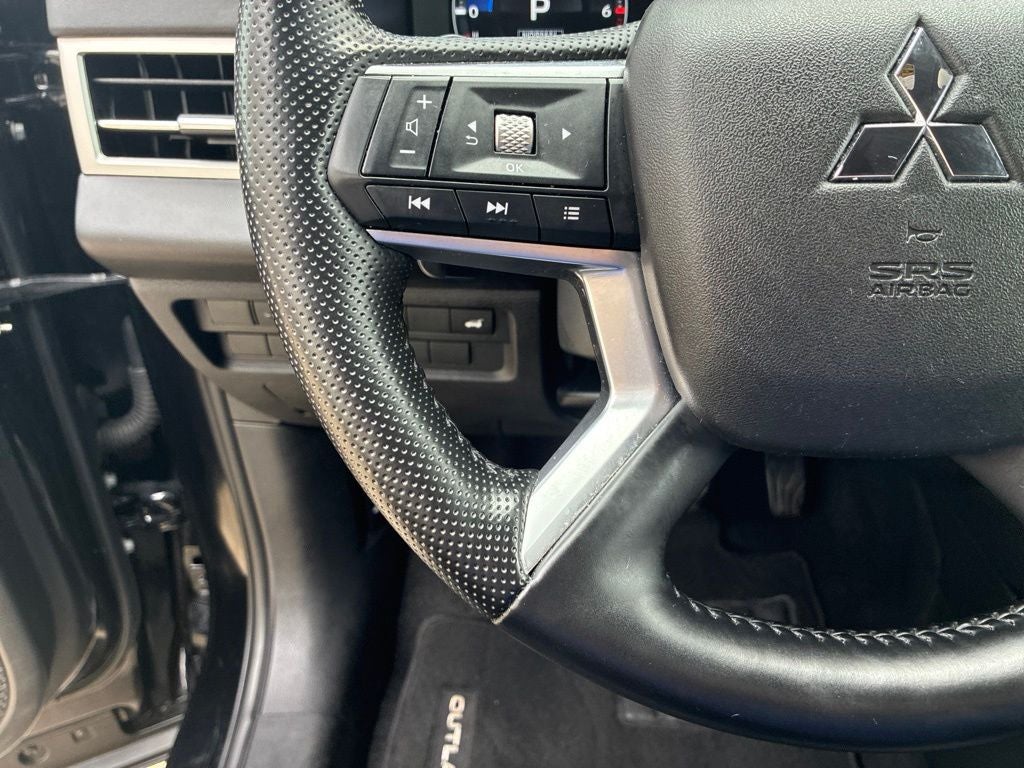2024 Mitsubishi Outlander SEL