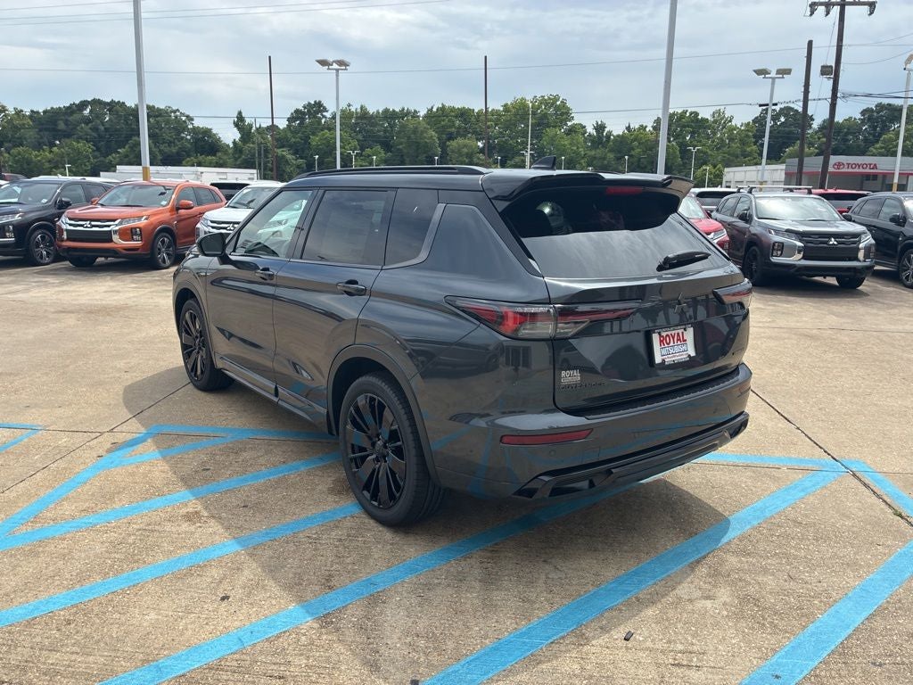 2026 Mitsubishi Outlander Black Edition