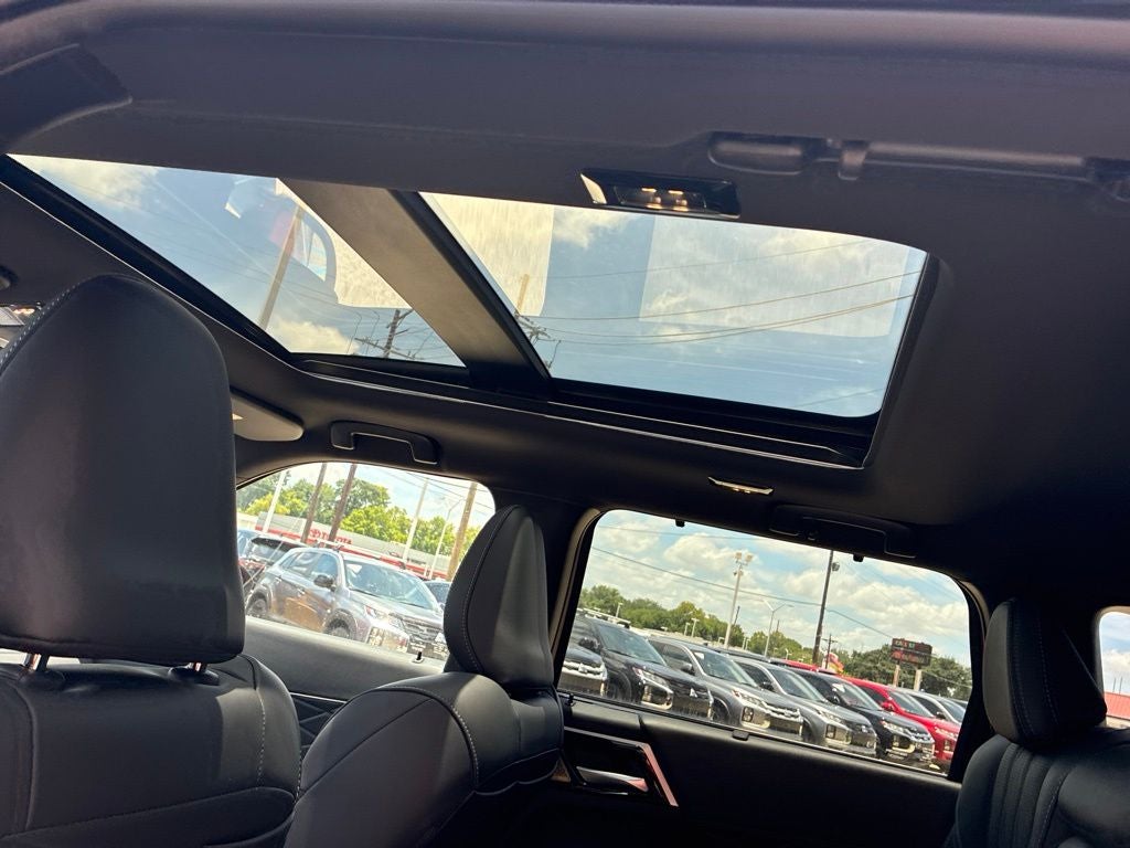 2026 Mitsubishi Outlander Black Edition