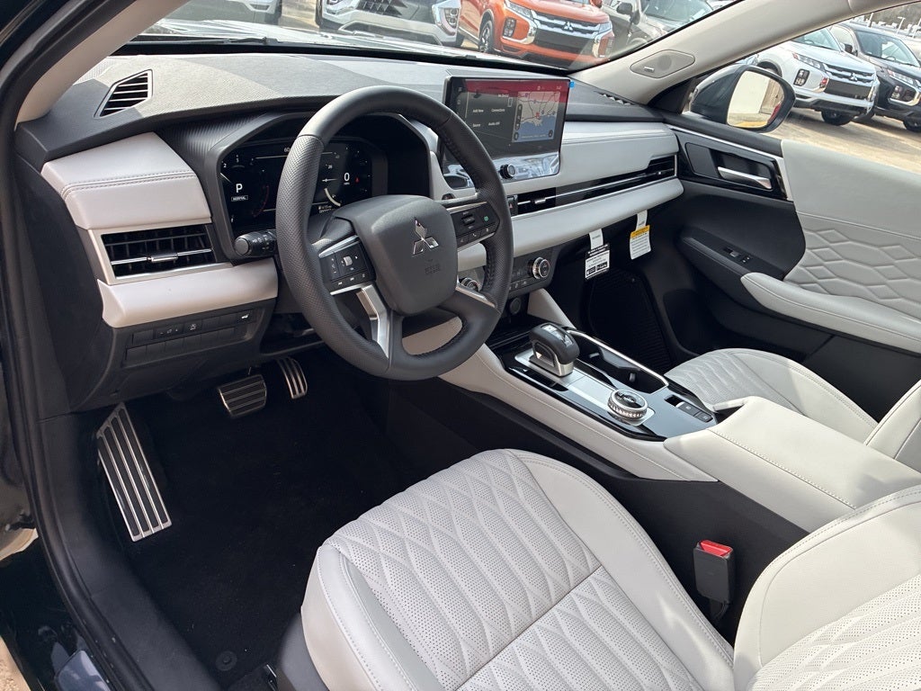 2026 Mitsubishi Outlander SEL