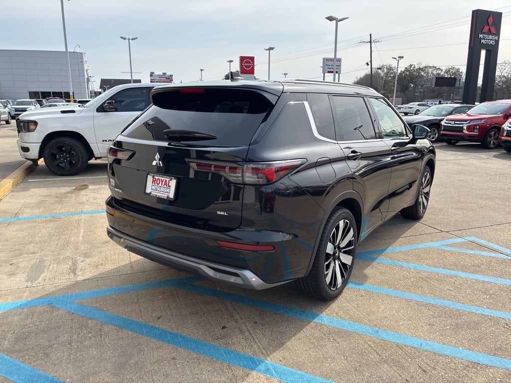 2026 Mitsubishi Outlander SEL