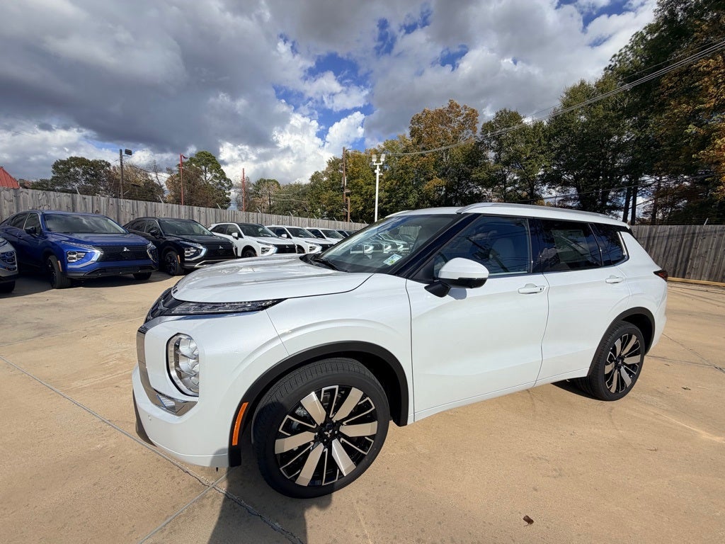 2026 Mitsubishi Outlander SEL