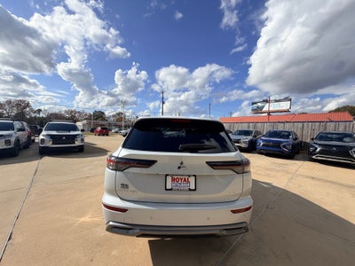 2026 Mitsubishi Outlander SEL