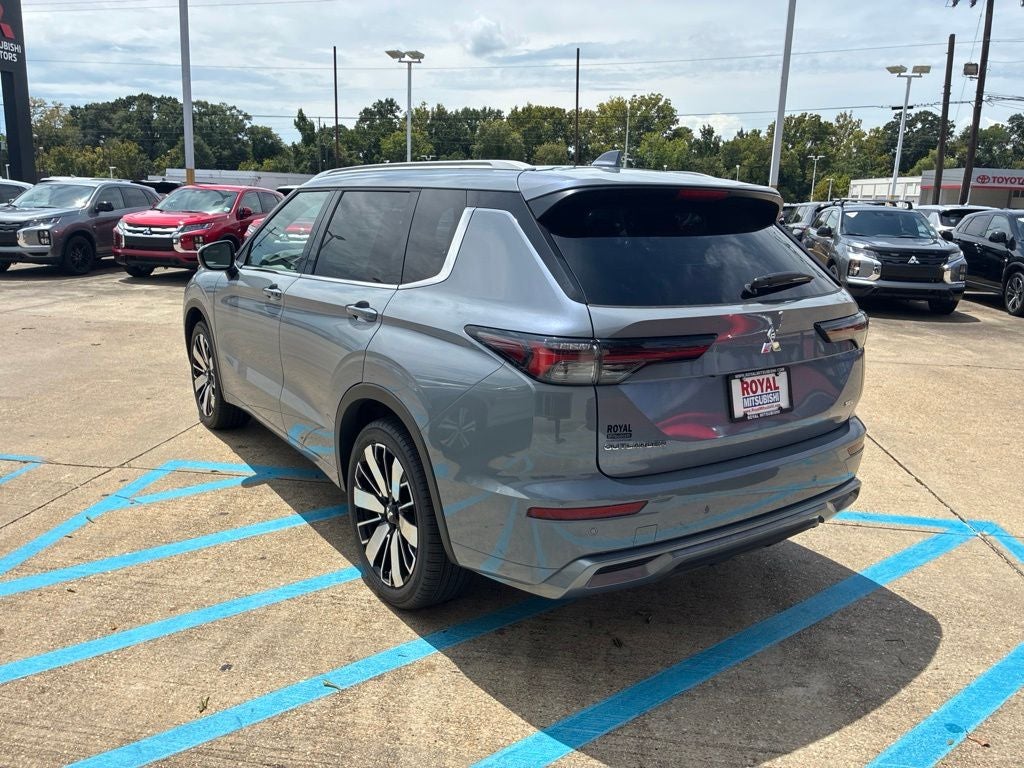 2026 Mitsubishi Outlander SEL