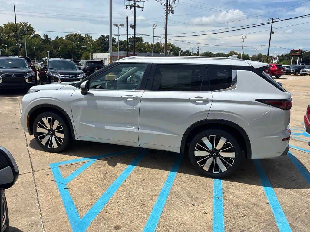 2026 Mitsubishi Outlander SEL