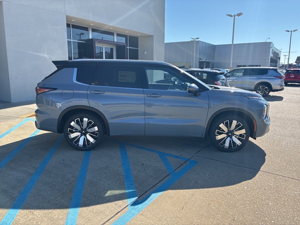 2026 Mitsubishi Outlander SEL