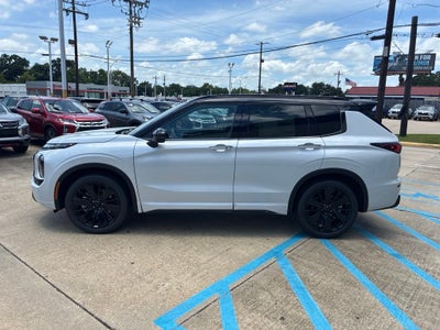 2026 Mitsubishi Outlander Black Edition