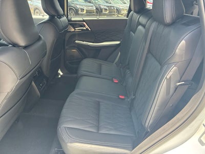 2026 Mitsubishi Outlander Black Edition