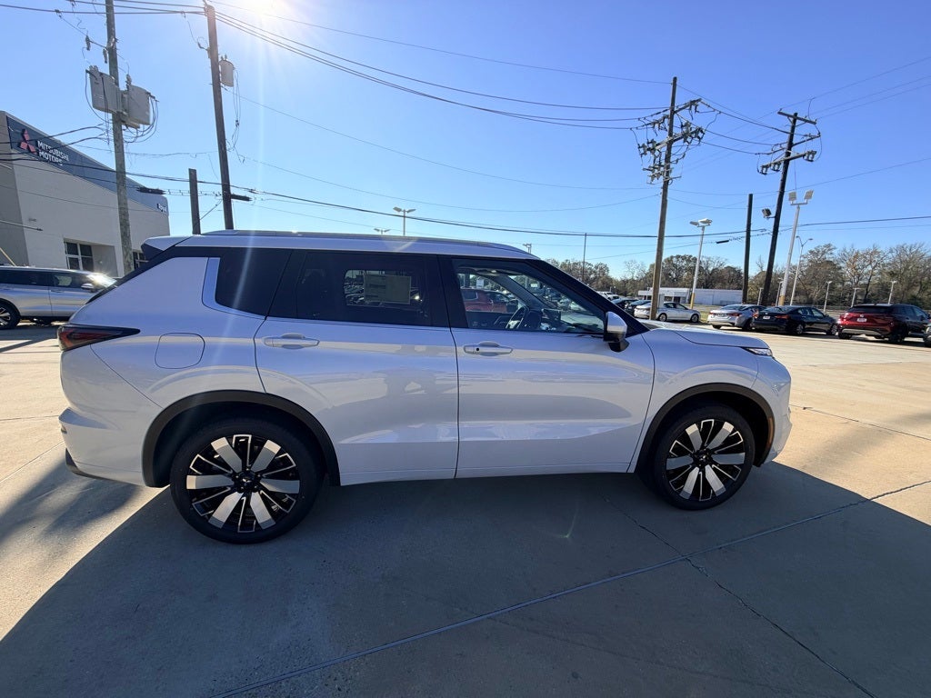 2026 Mitsubishi Outlander SEL