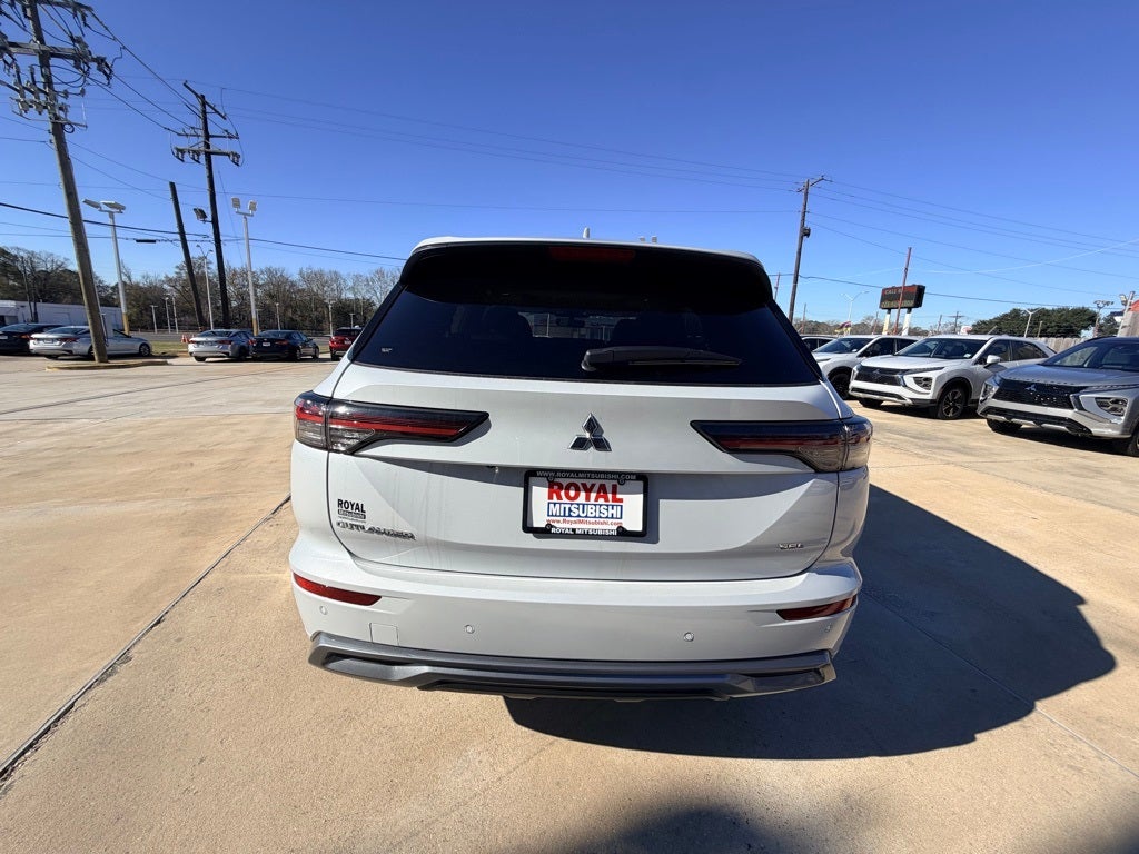 2026 Mitsubishi Outlander SEL