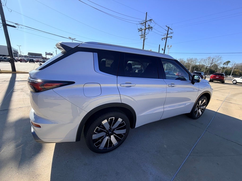 2026 Mitsubishi Outlander SEL