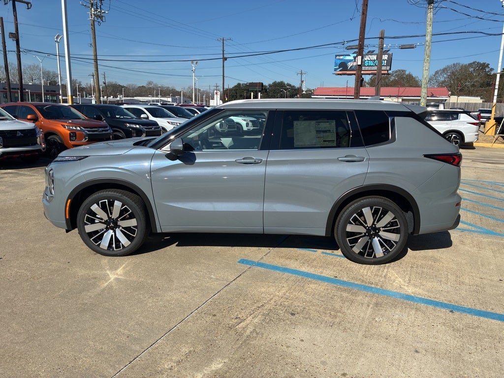 2026 Mitsubishi Outlander SEL