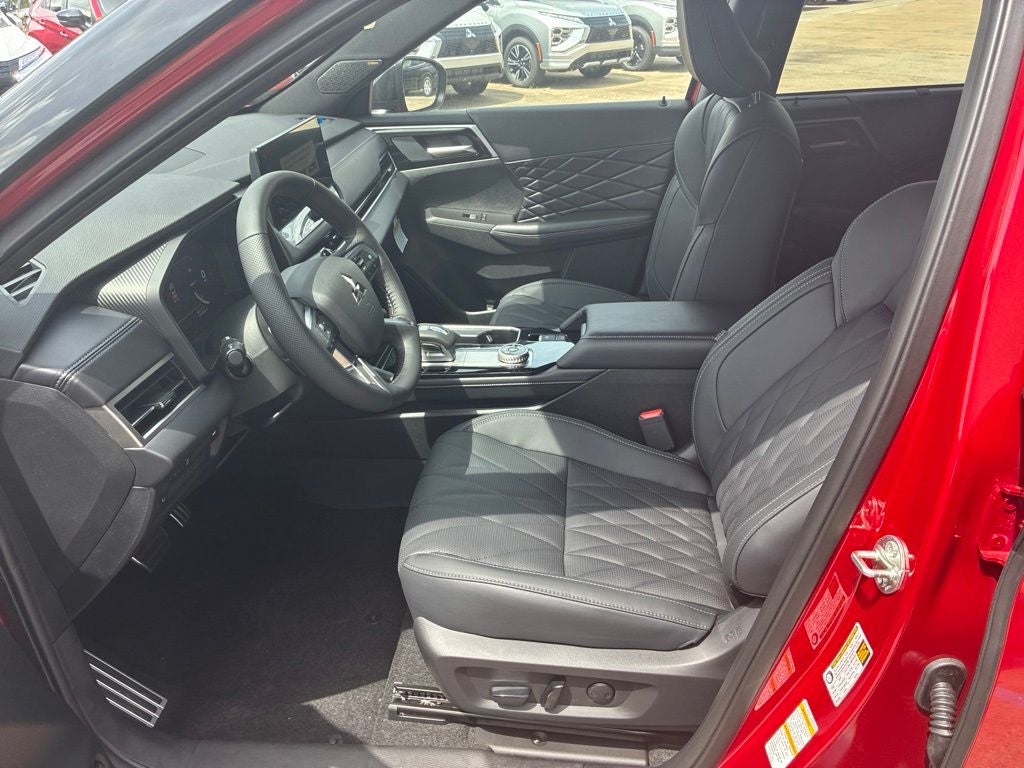 2026 Mitsubishi Outlander Black Edition