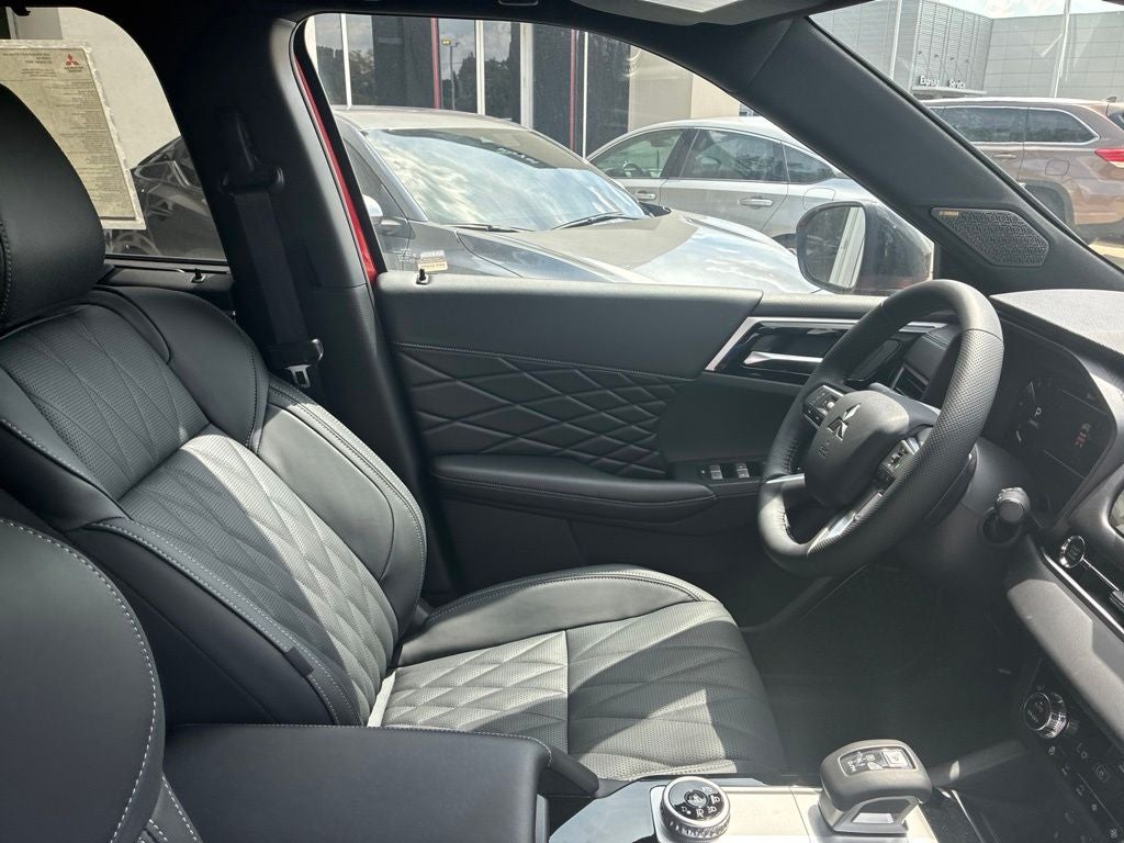 2026 Mitsubishi Outlander Black Edition