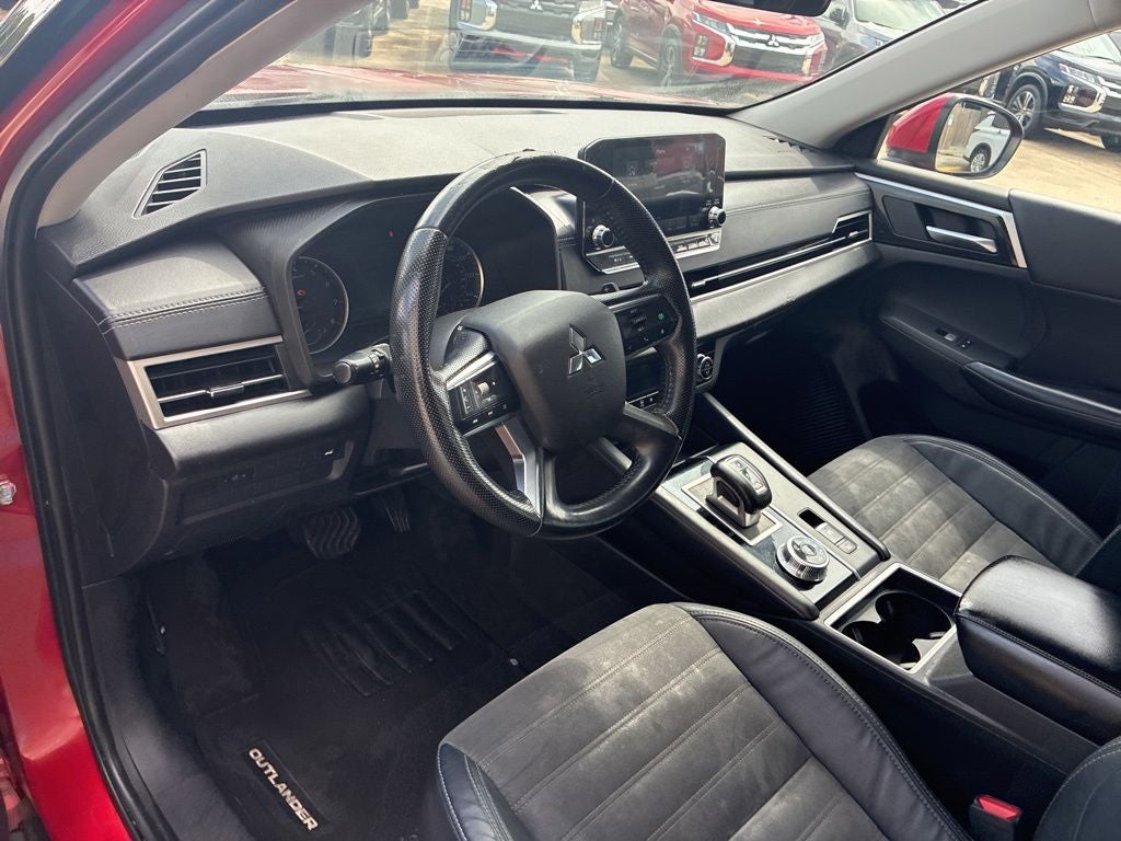 2023 Mitsubishi Outlander SE