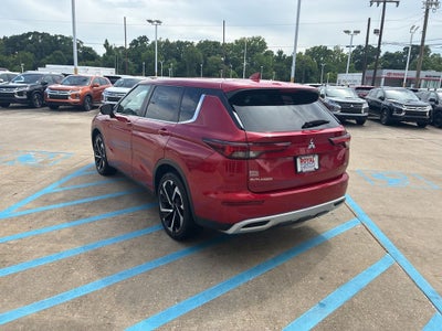 2023 Mitsubishi Outlander SE