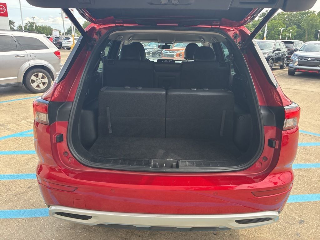 2023 Mitsubishi Outlander SE