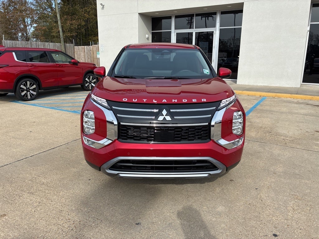 2026 Mitsubishi Outlander SE