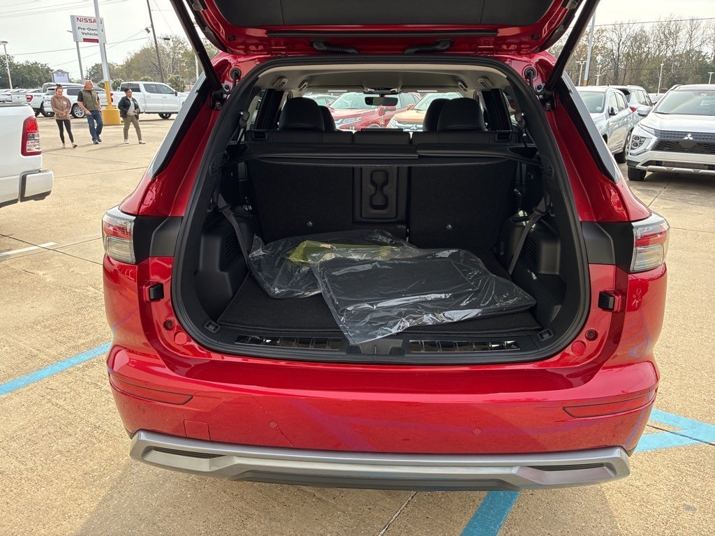 2026 Mitsubishi Outlander SE