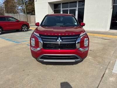 2026 Mitsubishi Outlander SE