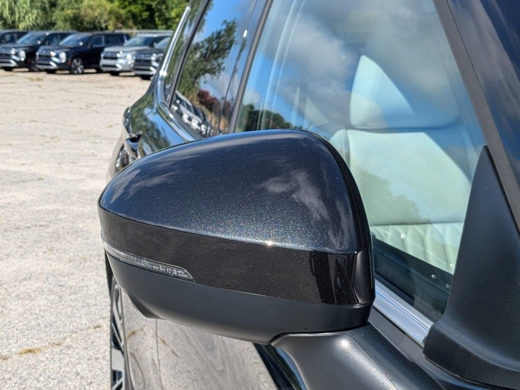 2025 Mitsubishi Outlander Platinum Edition