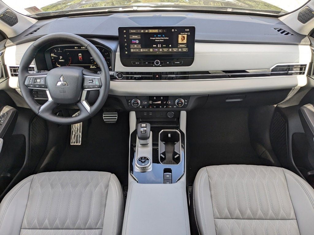 2025 Mitsubishi Outlander Platinum Edition