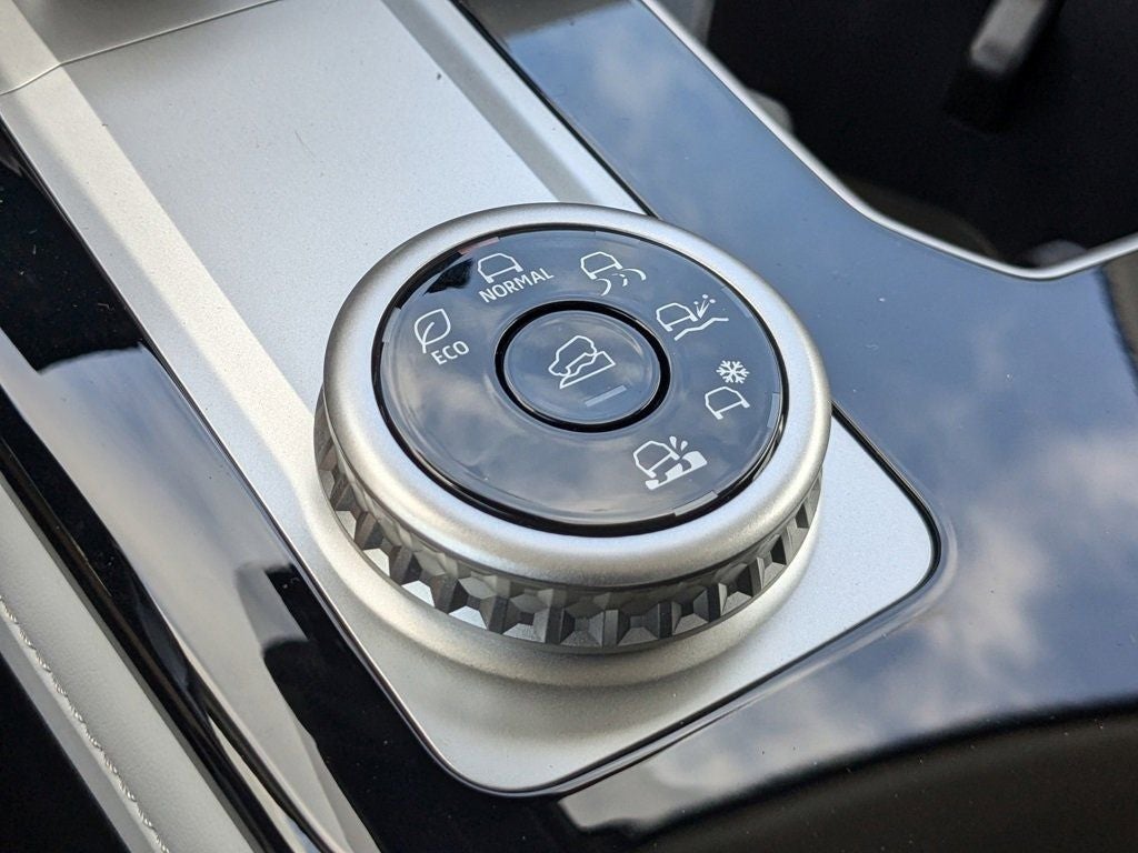 2025 Mitsubishi Outlander Platinum Edition