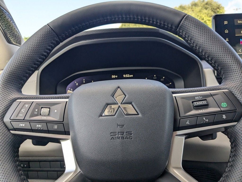 2025 Mitsubishi Outlander Platinum Edition