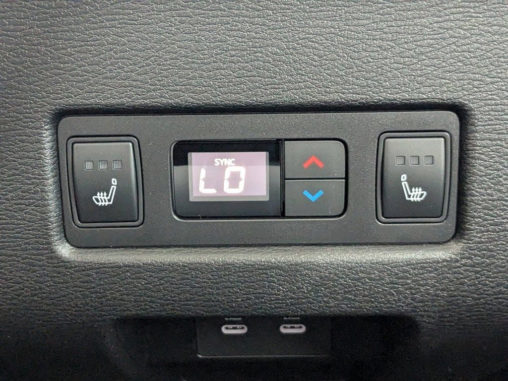 2025 Mitsubishi Outlander Platinum Edition