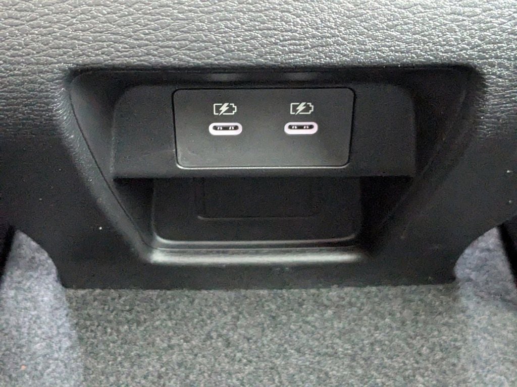 2025 Mitsubishi Outlander Platinum Edition