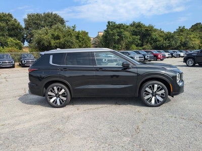 2025 Mitsubishi Outlander Platinum Edition