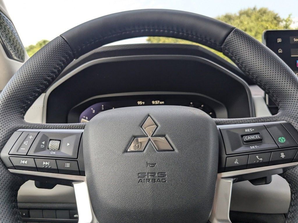 2025 Mitsubishi Outlander Platinum Edition