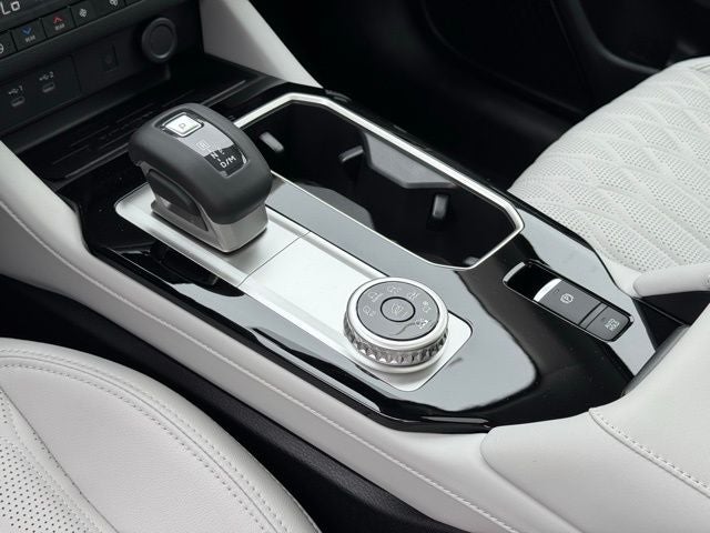 2025 Mitsubishi Outlander Platinum Edition