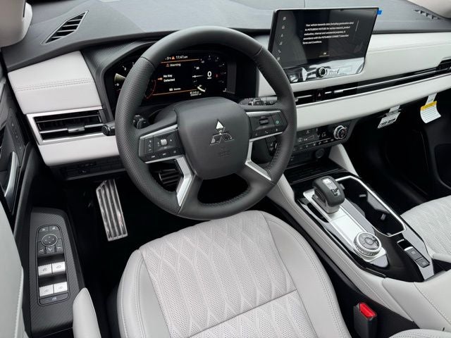 2025 Mitsubishi Outlander Platinum Edition