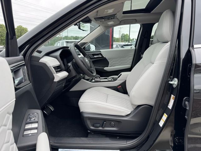 2025 Mitsubishi Outlander Platinum Edition