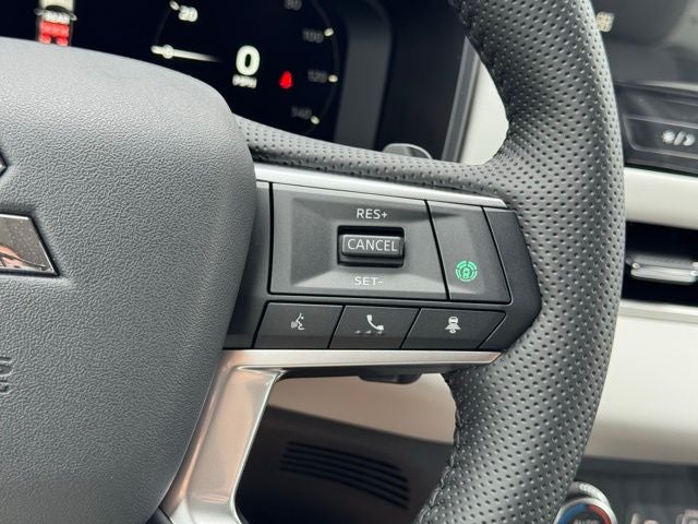 2025 Mitsubishi Outlander Platinum Edition