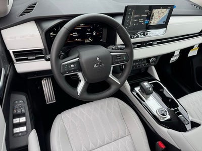 2025 Mitsubishi Outlander Platinum Edition