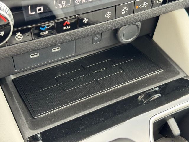 2025 Mitsubishi Outlander Platinum Edition