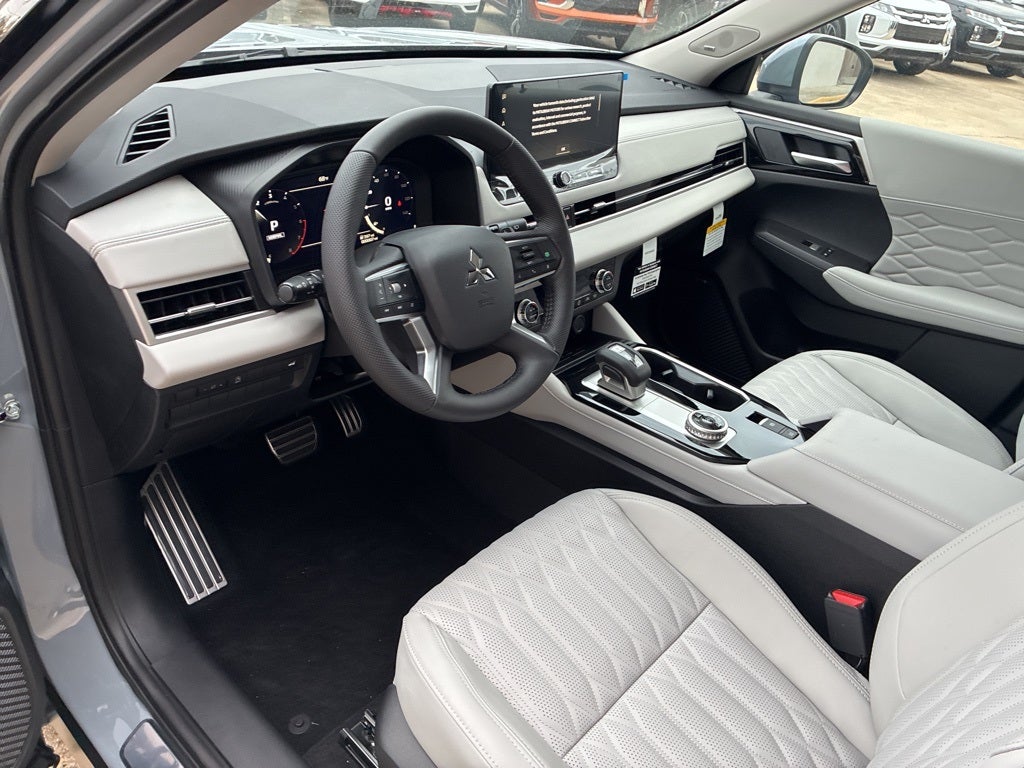 2026 Mitsubishi Outlander SEL