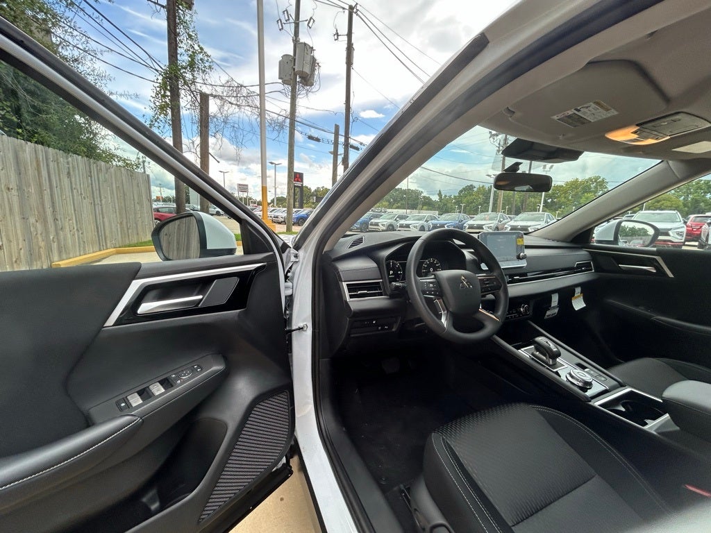 2024 Mitsubishi Outlander PHEV ES